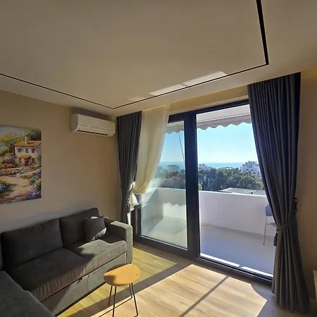 Apartment Sunny - Sea View *