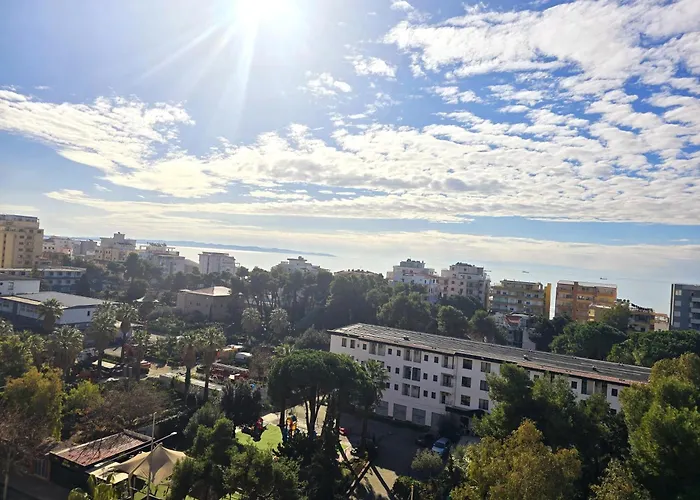 Sunny - Sea View Apartment