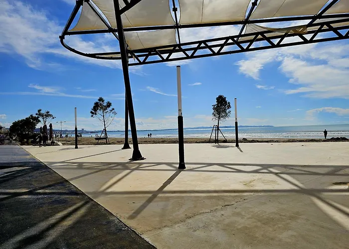 Sunny - Sea View