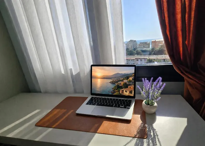 Sunny - Sea View 公寓